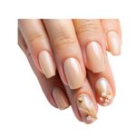 Uñas con acrilico y decoraciones